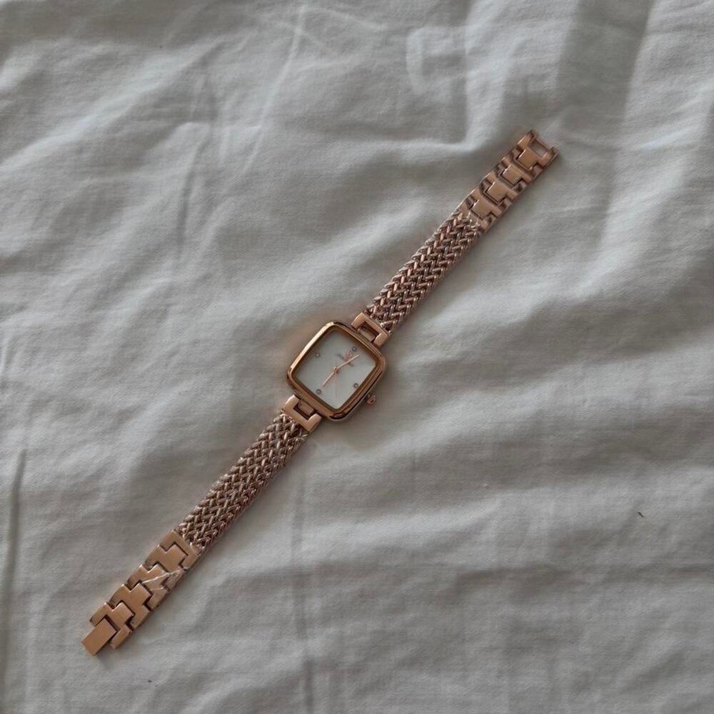 Women’s Rose Gold Square Watch White Dial Luxury Mesh Band Elegant Waterproof - Picture 2 of 6